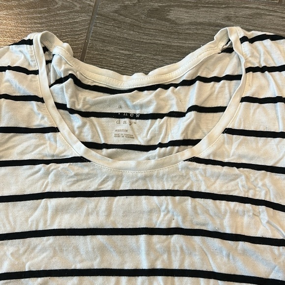 EUC A New Day Black & White Striped T Shirt Scoop Neck Size Meium - Picture 3 of 6